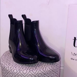 Rain boots black